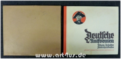Deutsche Uniformen: Das Zeitalter der Friedrichs des Großen : 240 Bilder von Herbert Knötel d. J., Text und Erläuterungen von Dr. Martin Lezius.
